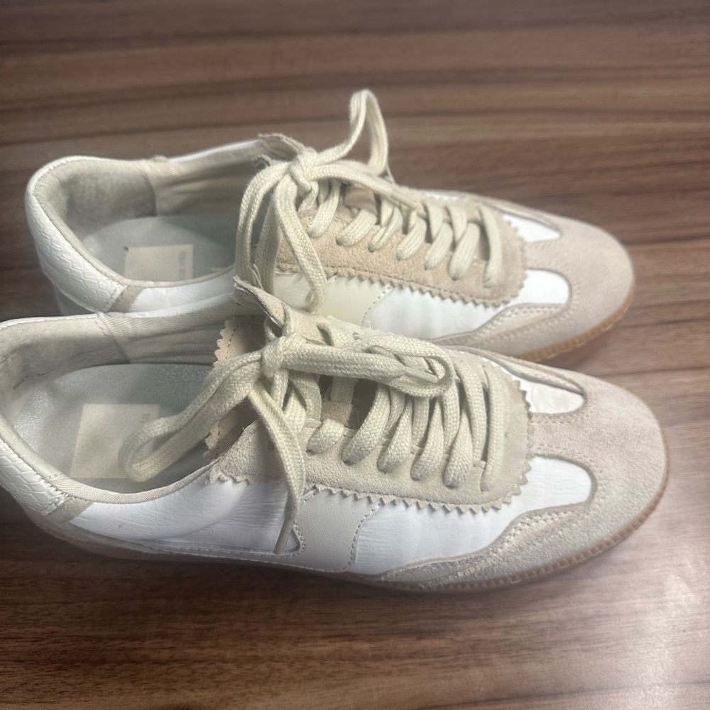 Dolce Vita Stylish White and Beige Sneakers